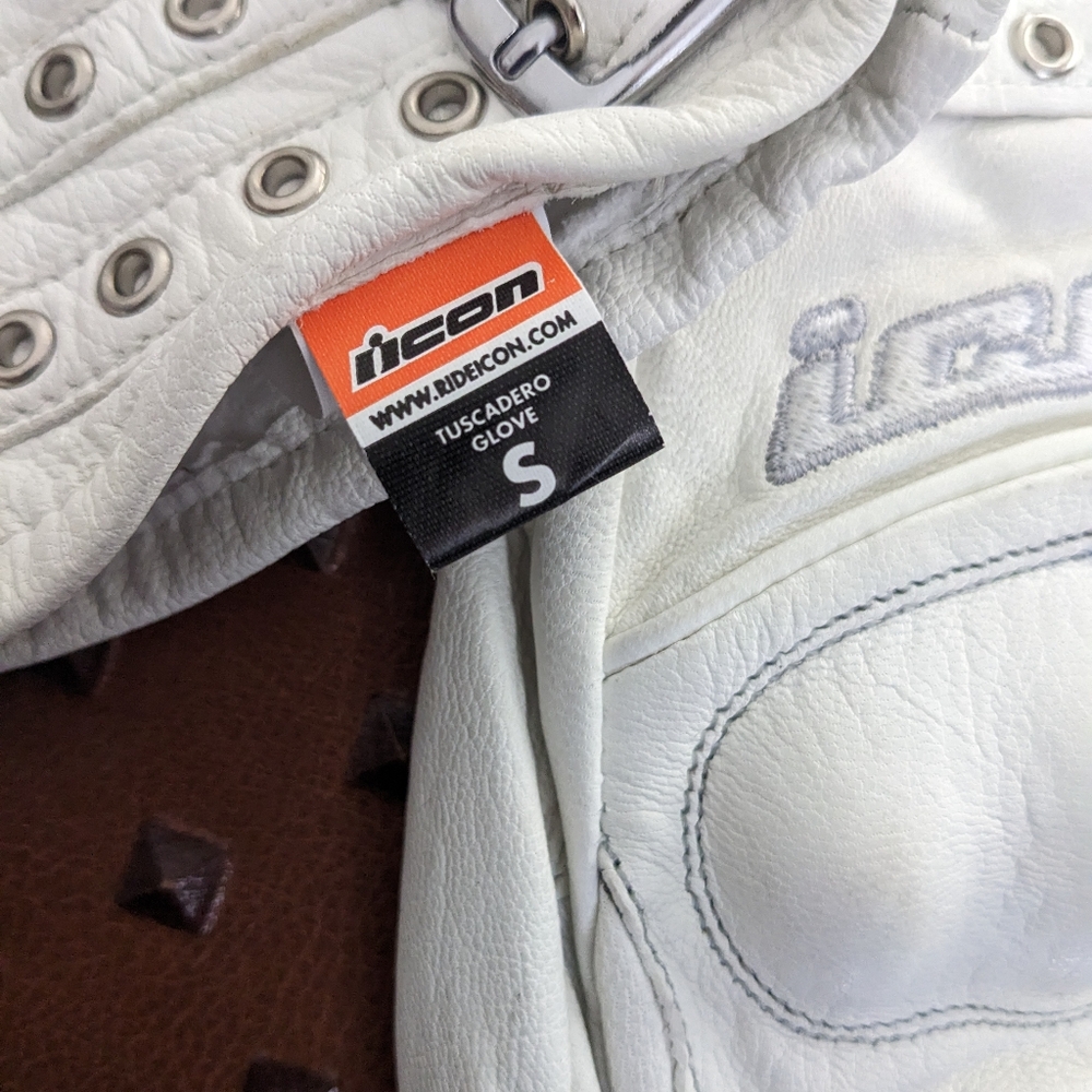 Icon Women's White Leather Gloves - Picture 2 of 6